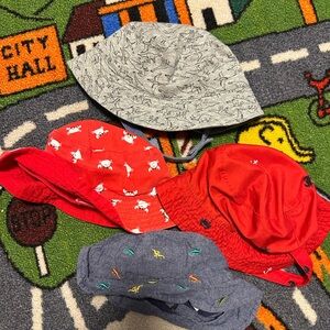 Baby hats, reversible ones